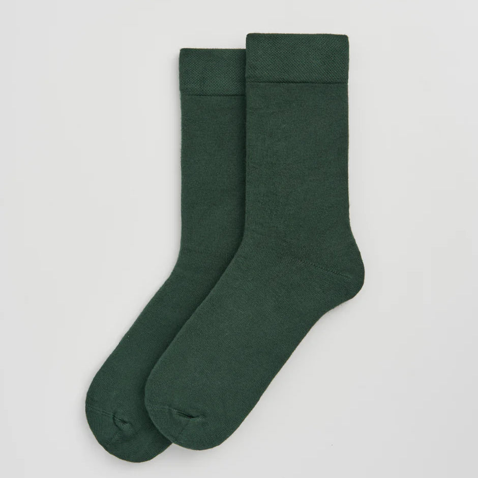 Forest green bamboo socks by Pairs Scotland