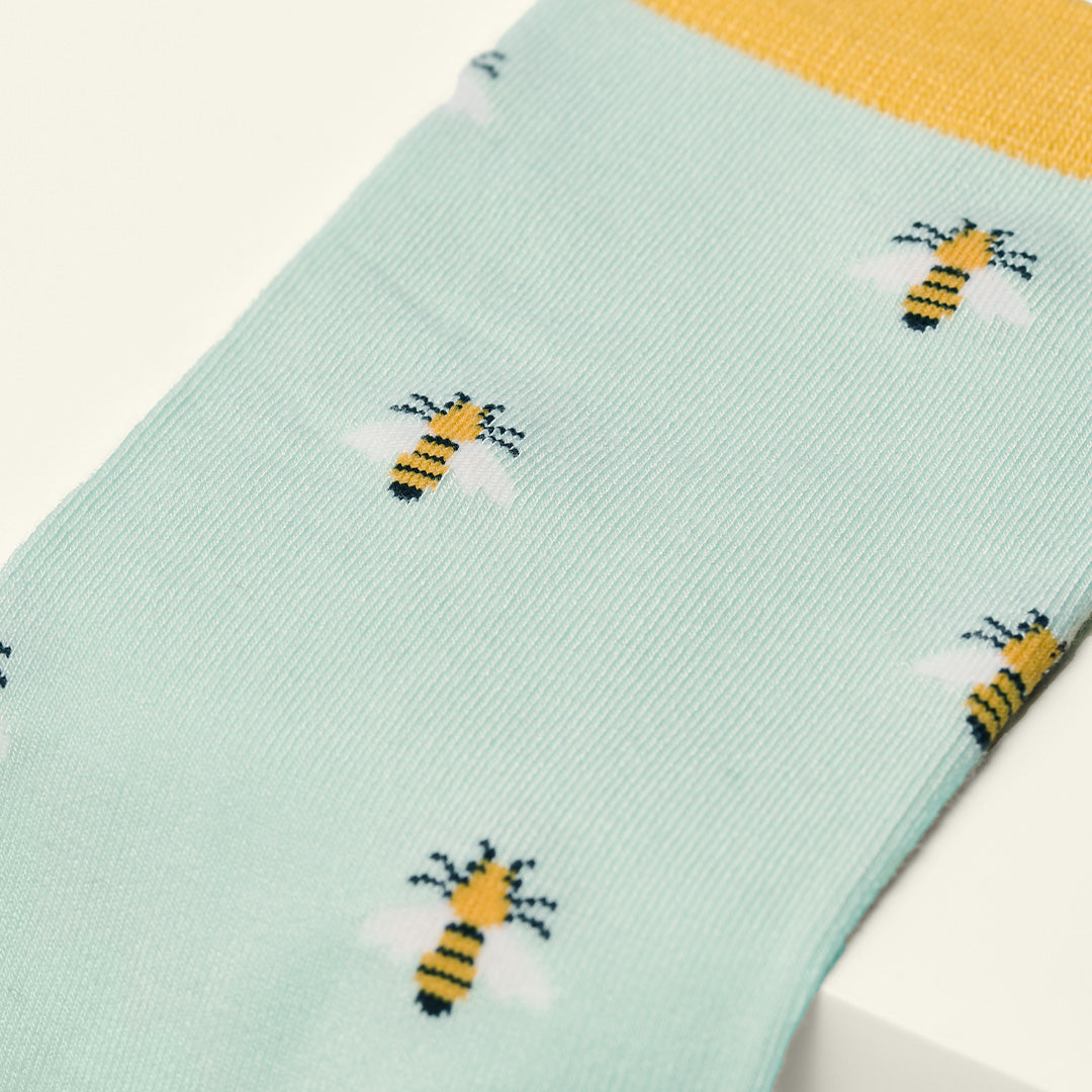 Bamboo socks with a bee print by Kosi