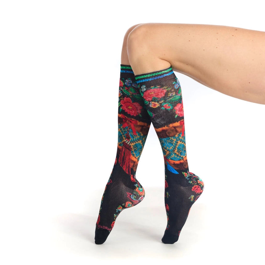 patterned bamboo knee high socks by Dub & Drino