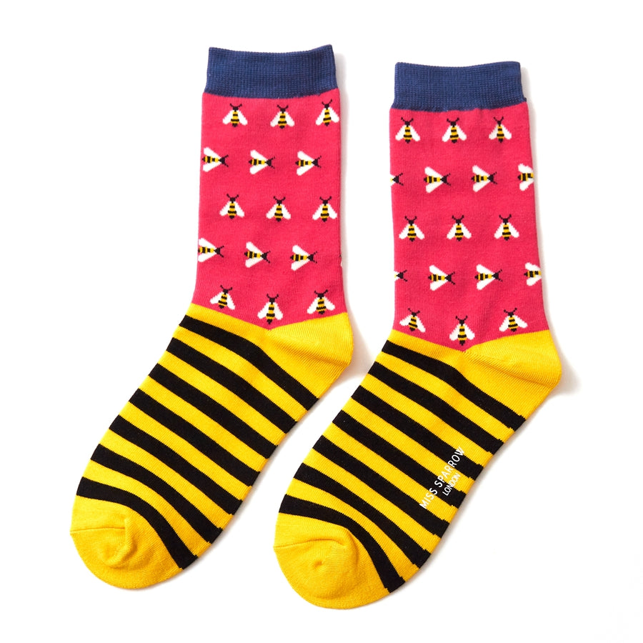 bamboo socks with hot pink bee pattern