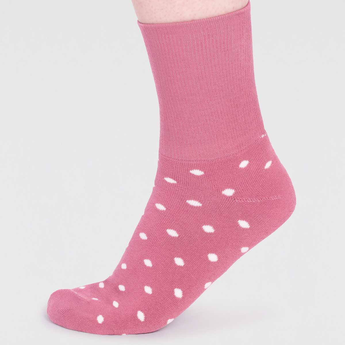 Pink thick organic cotton socks with white polka dots