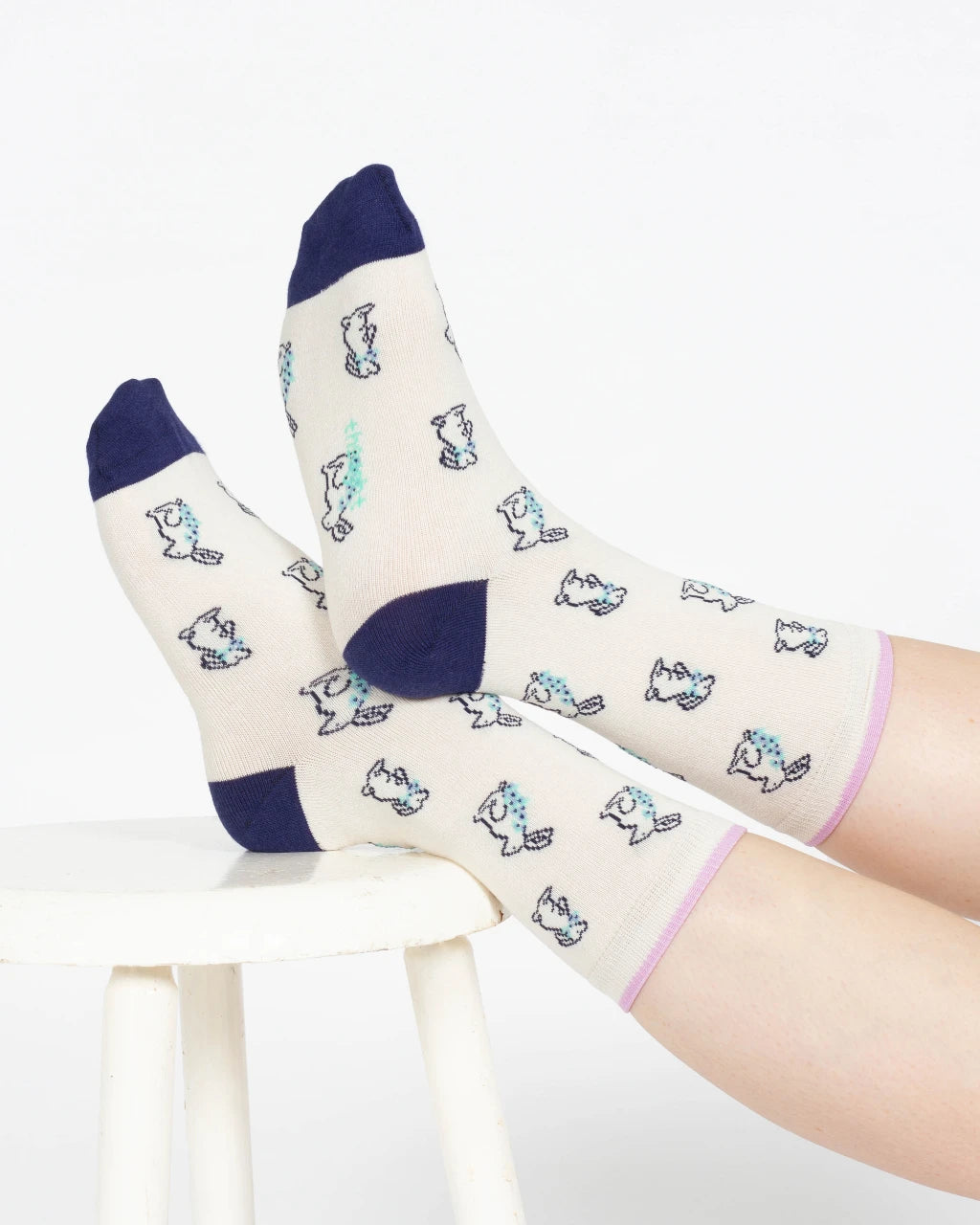 Bamboo rabbit theme socks by Thought