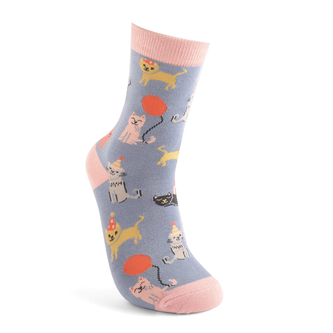 bamboo socks with cat design