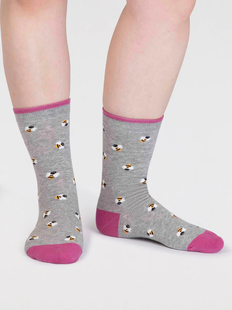 Super soft organic cotton grey marle socks with bee print and pink toe heel contrast